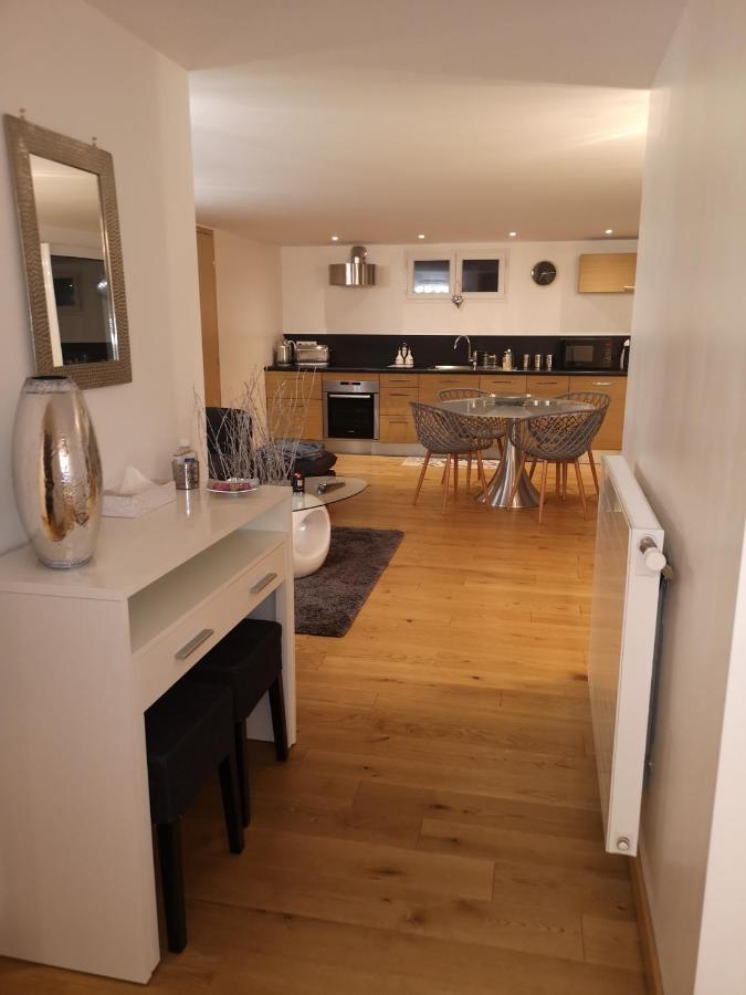 Tres Bel Appartement Avec Vue Sur Les Montagnes Saint Ismier Exterior photo